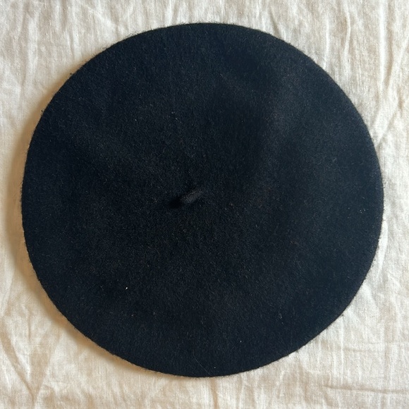 Wool Berets - Set of 3 - Picture 6 of 7